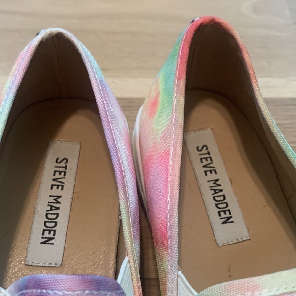 STEVE Madden Toshe Rainbow Tie Dye Canvas Slip-On Sneakers Women’s 7.5 - Picture 4 of 12